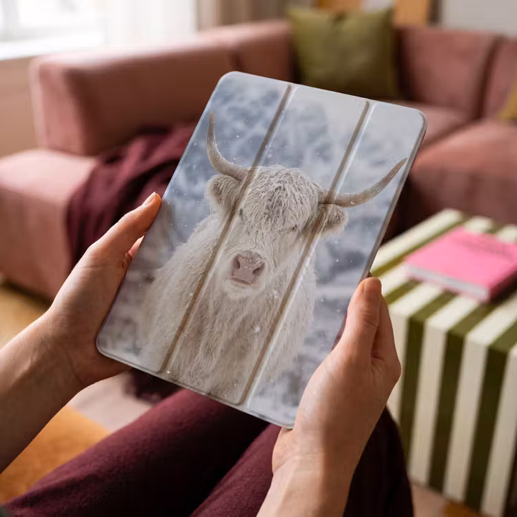 iPad-Hülle - Schottische Highlander - Schnee - Berge - Winter — 4