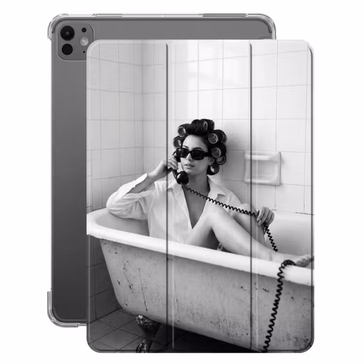 iPad-Hülle - Bad - Frau - Schwarz - Weiß — 1