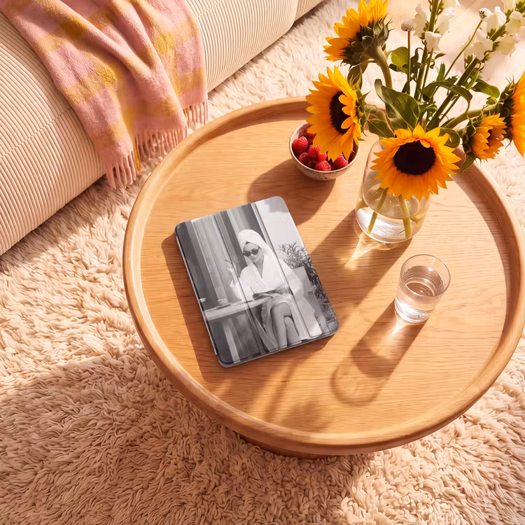 iPad-Hülle - Modern - Frau - Schwarz - Weiß — 2