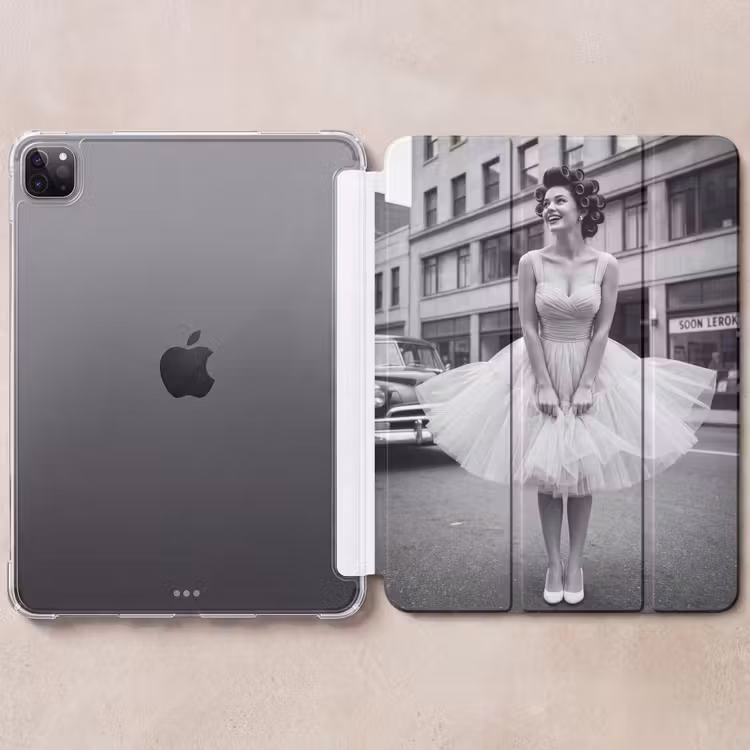 iPad-Hülle - Retro - Frau - Schwarz - Weiß — 6