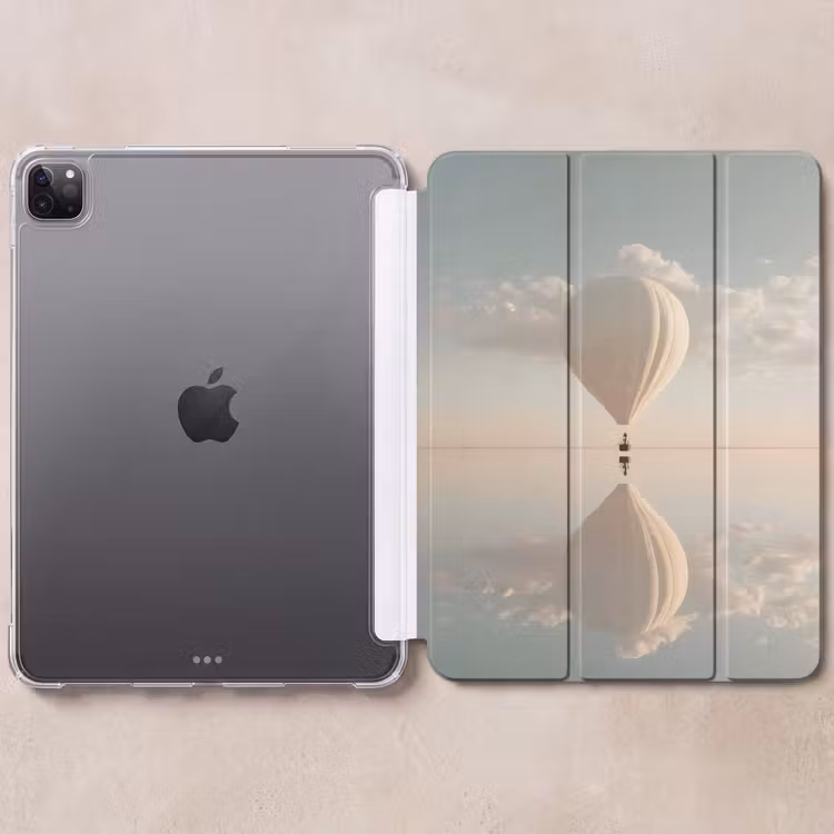 iPad-Hülle - Heißluftballon - Wolken - Wasser - Blau — 6