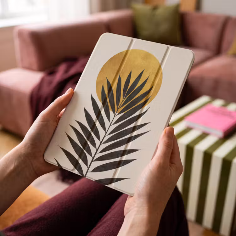 iPad-Hülle - Schwarzes Palmblatt - Goldener Kreis - Beigefarbener Hintergrund — 4