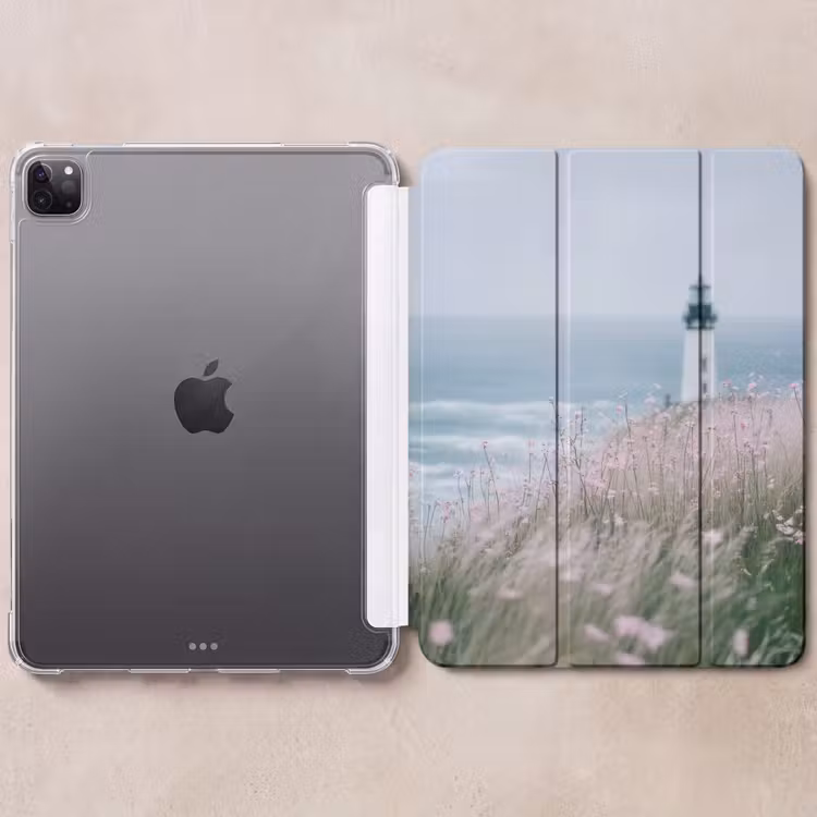 iPad-Hülle - Leuchtturm - Klippe - Meer - Blumen — 6