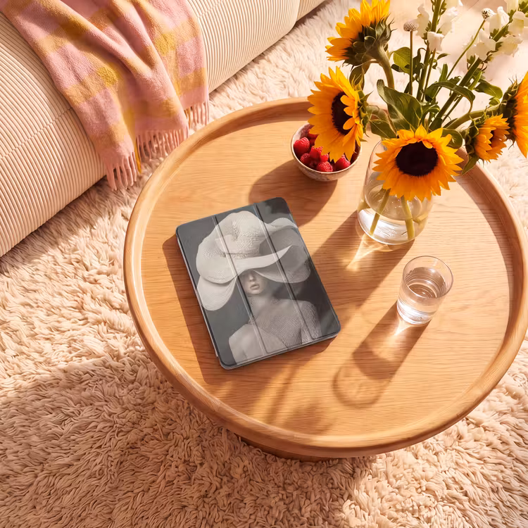 iPad-Hülle - Modern - Frau - Hut — 2