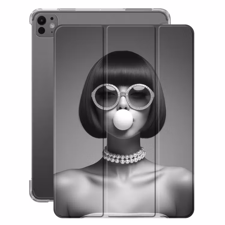 iPad-Hülle - Frau - Schwarz und weiß - Halskette - Sonnenbrille — 1