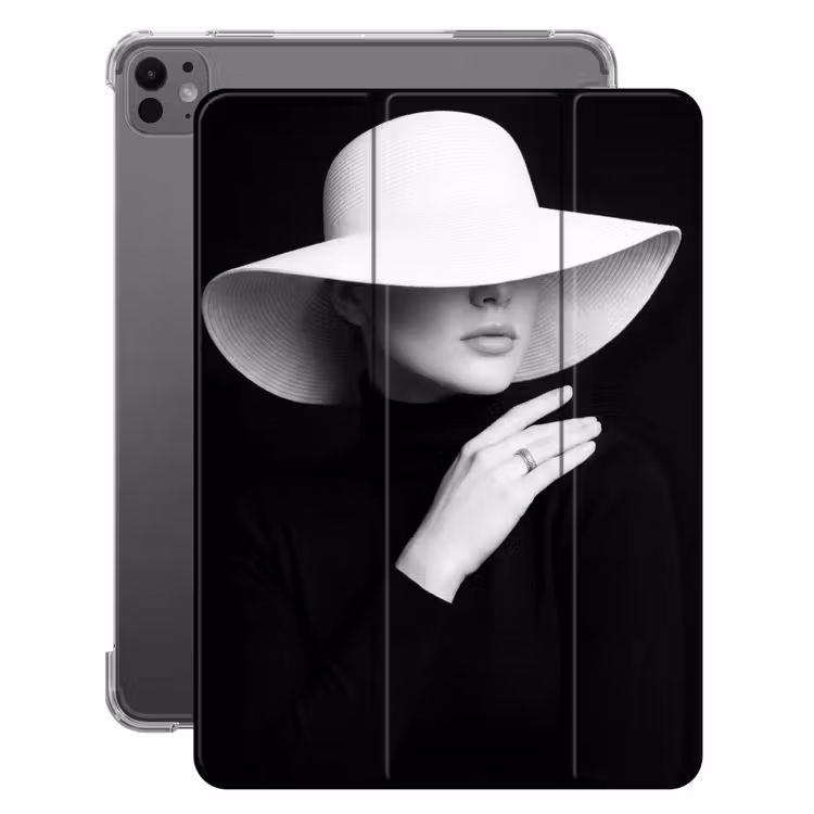 iPad-Hülle - Frau - Hut - Hand - Schwarz - Weiß - Klassisch — 1