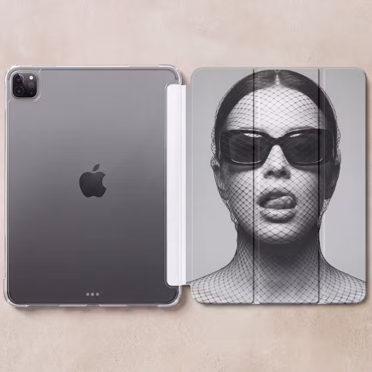 iPad-Hülle - Frau - Netz - Mysteriös - Schwarz - Weiß — 6