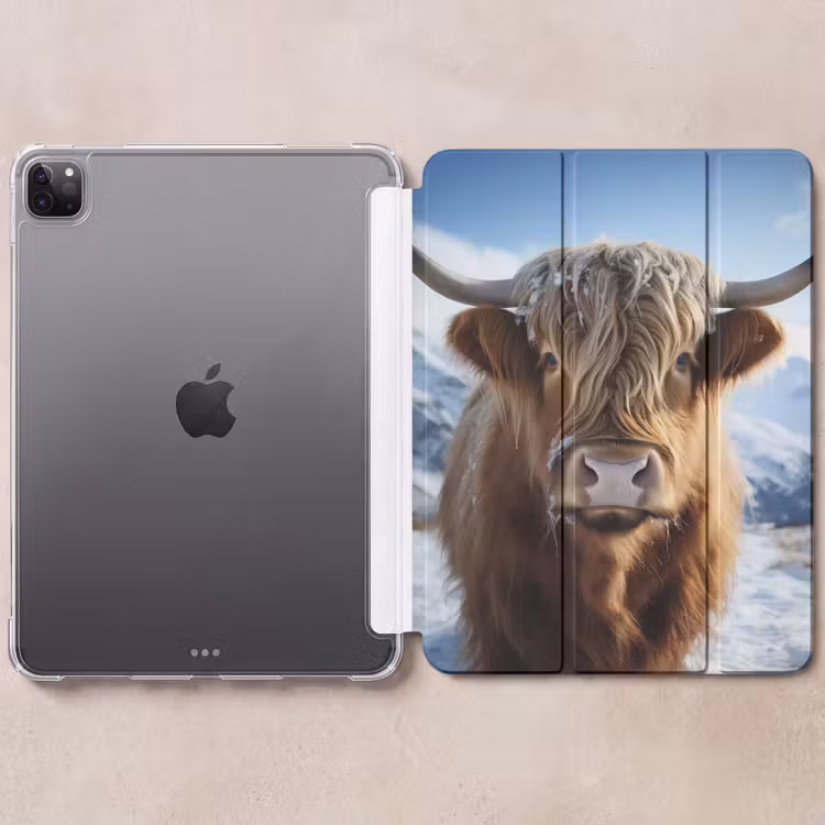 iPad-Hülle - Schottische Highlander - Berge - Schnee — 6