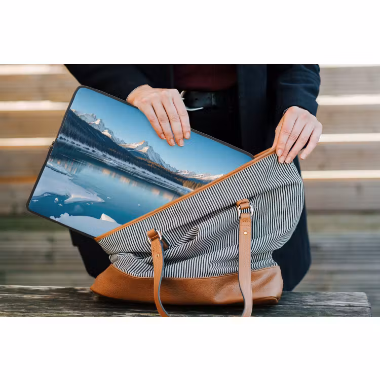 Laptop hülle - Landschaft - Winter - See - Berg - Aussicht - Eis — 4