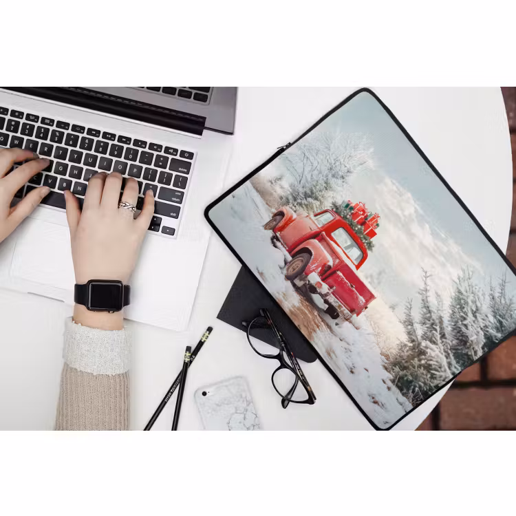 Laptop hülle - Auto - Rot - Geschenke - Winter - Schnee - Weihnachten — 3