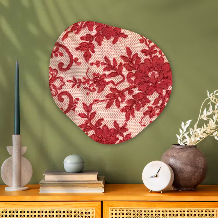 Glasbild Organische Form - Rote Spitze – Blumen — 2