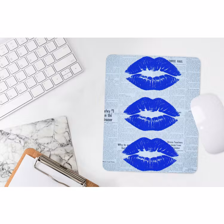 Mauspad - Zeitung „Blaue Lippen“ — 4