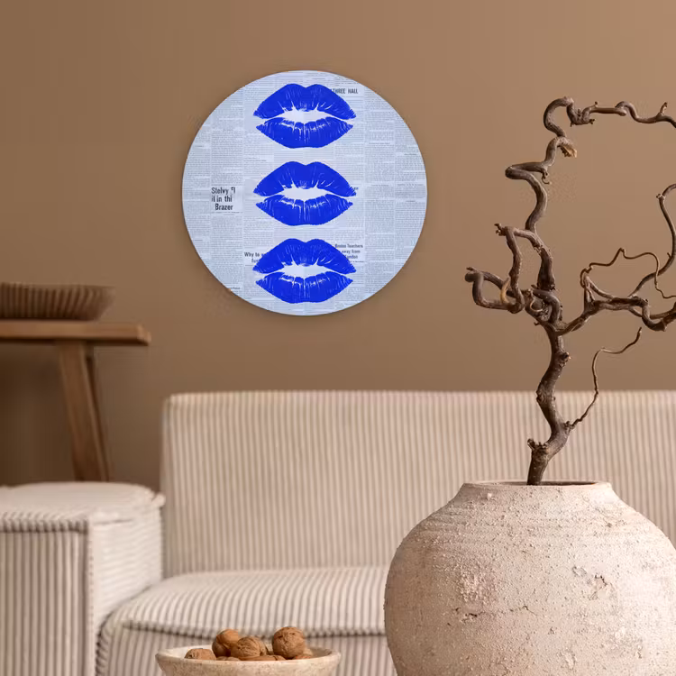 Forexbild Rund - Zeitung „Blaue Lippen“ — 2