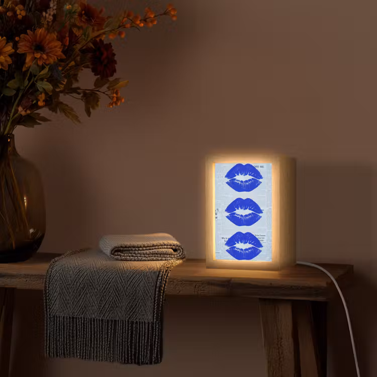 Personalisierte Lightbox - Zeitung „Blaue Lippen“ — 3