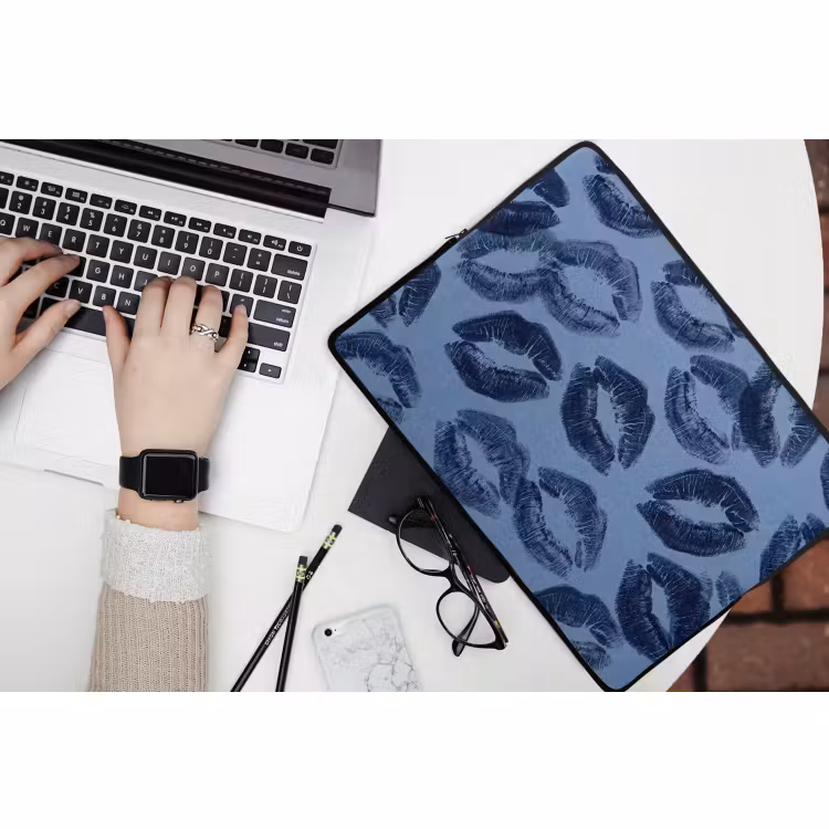 Laptop hülle - Lippen – Muster – Blau — 3