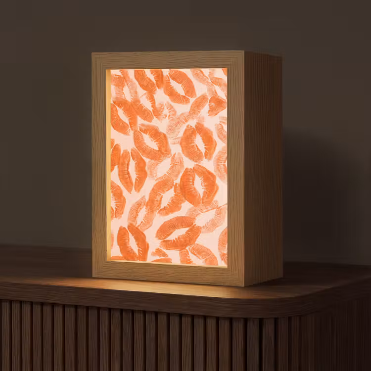 Personalisierte Lightbox - Orangefarbene Kussabdrücke – Liebe — 1