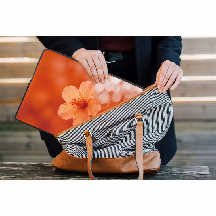 Laptop hülle - Orangefarbene Blume – Makro — 4
