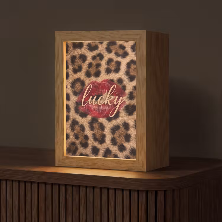 Personalisierte Lightbox - Tiermuster – Lippen – Rot — 1