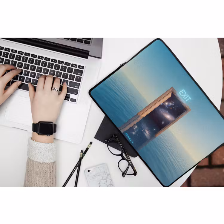 Laptop hülle - Tür – Raum – Abstrakt — 3