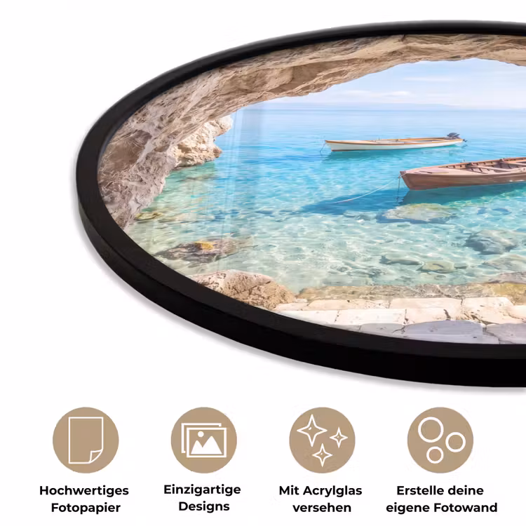 Poster im Rahmen Rund - Höhle – Meer – Boote — 6
