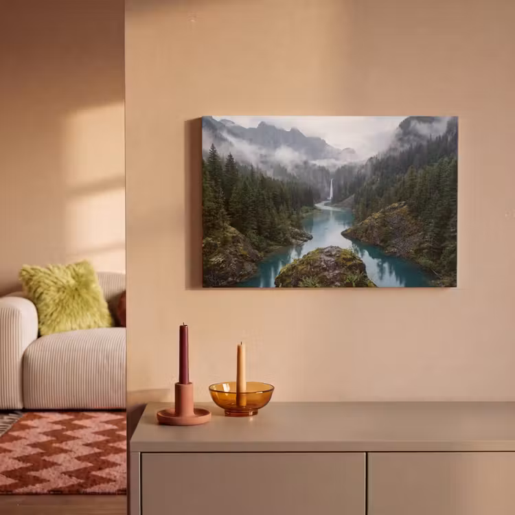 Leinwandbild - Wasserfall - Bäume - Berge — 2