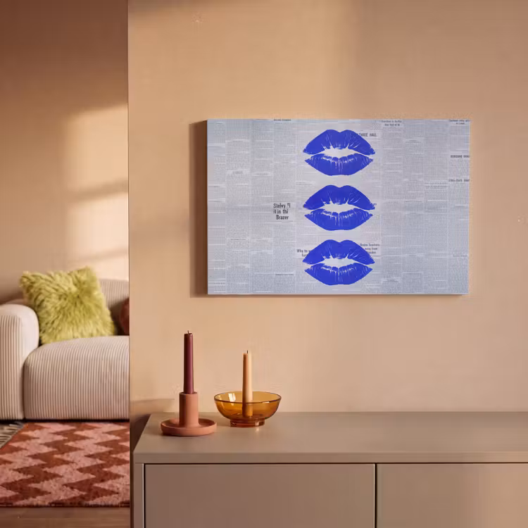 Leinwandbild - Zeitung „Blaue Lippen“ — 2