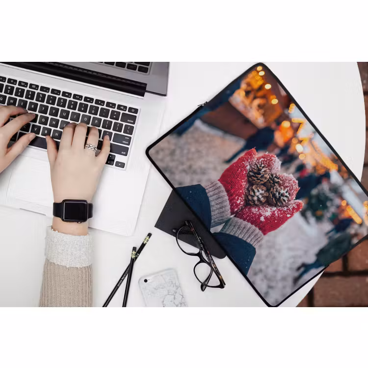 Laptop hülle - Fäustlinge – Weihnachten – Schnee — 3
