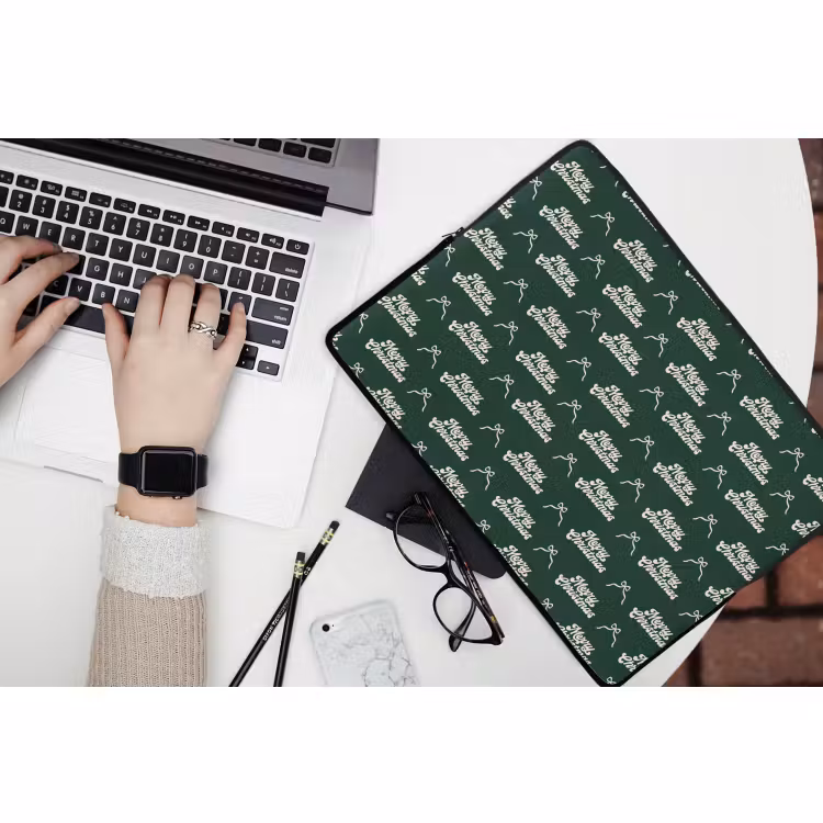 Laptop hülle - Text – Grün – Weiß – Text — 3