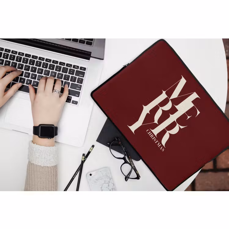 Laptop hülle - Merry – Text – Dunkel – Rot — 3