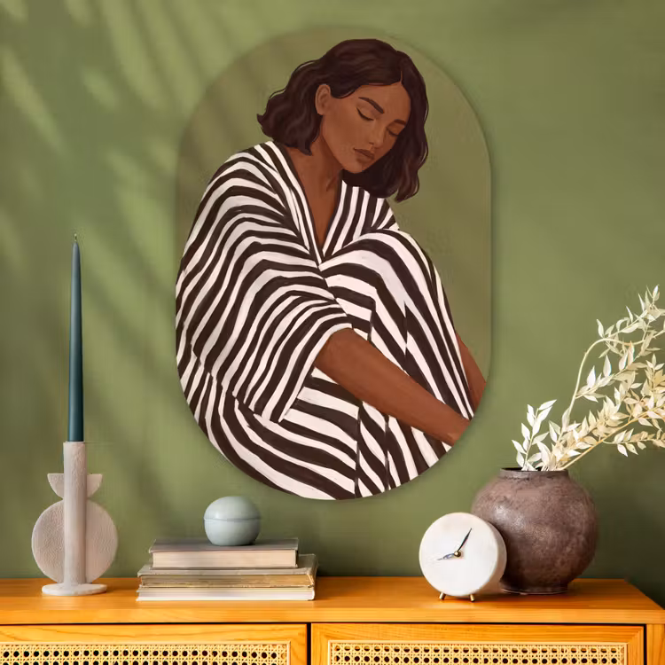 Glasbild Oval - Frau – sitzend – grün — 2