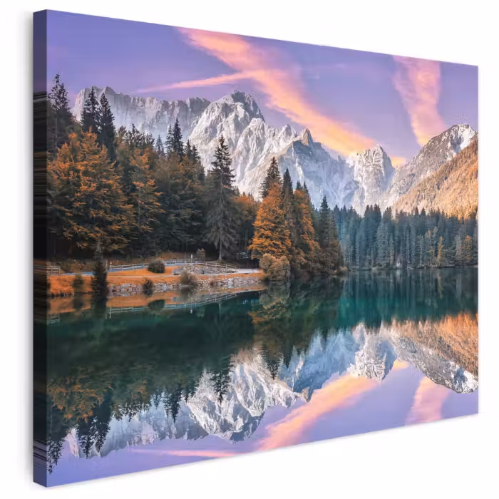 Leinwandbild - Berg - Wald - Wasser - Himmel - Rosa - Lila