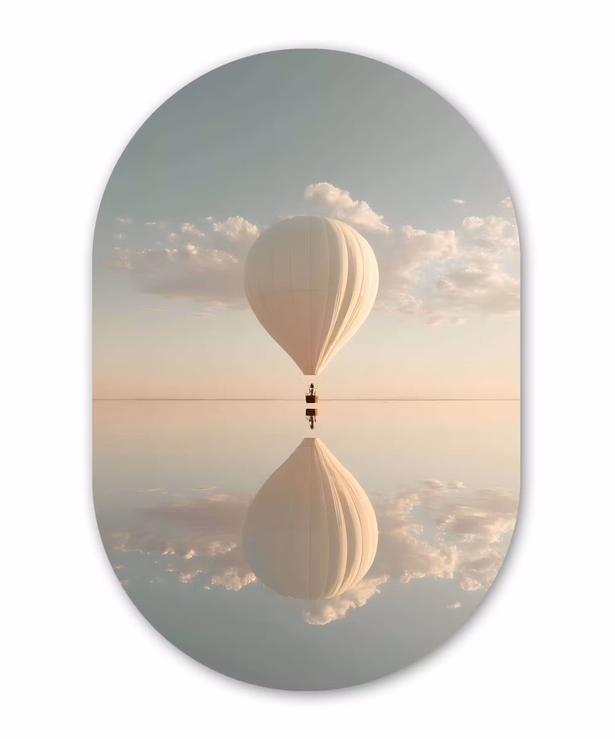 Glasbild Oval - Heißluftballon - Wolken - Wasser - Blau