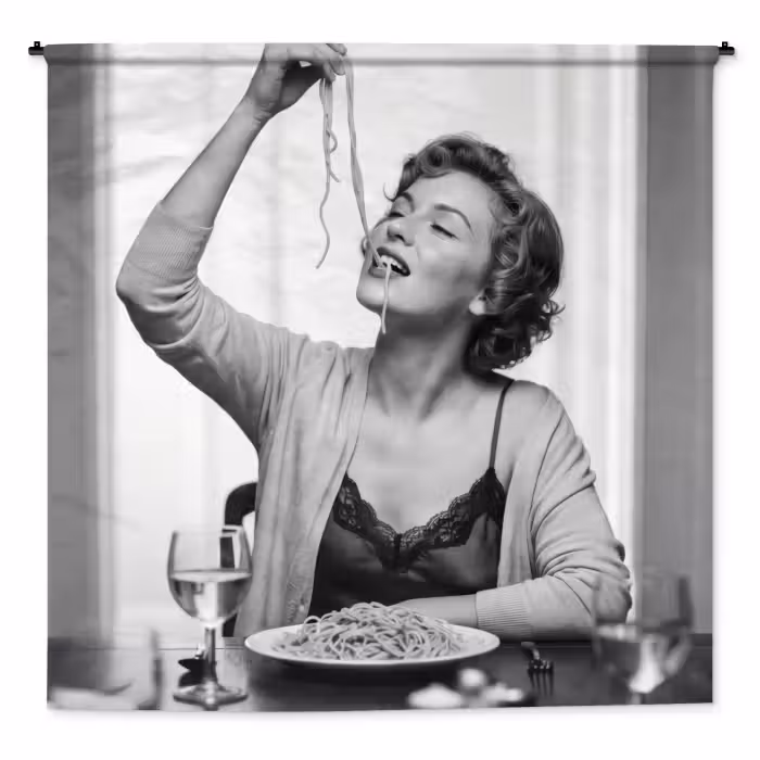 Wandteppich - Frau - Spaghetti - Schwarz - Weiß